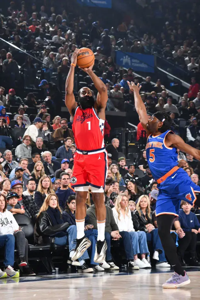 关键时刻本菲卡手感冰凉——NBA季后赛节点到来，质疑声仍在，阵容厚度经受考验(马竞丢4球惨负本菲卡)