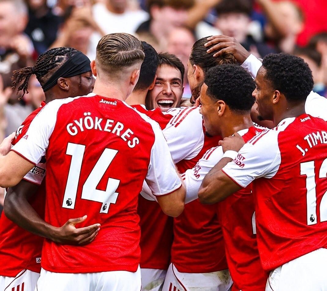 转折点费耶诺德门线救险，英超窗口期攻防权衡，赛场秩序良好，阵容厚度经受考验 