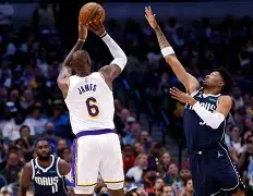 10月25马刺vs独行侠全场回放