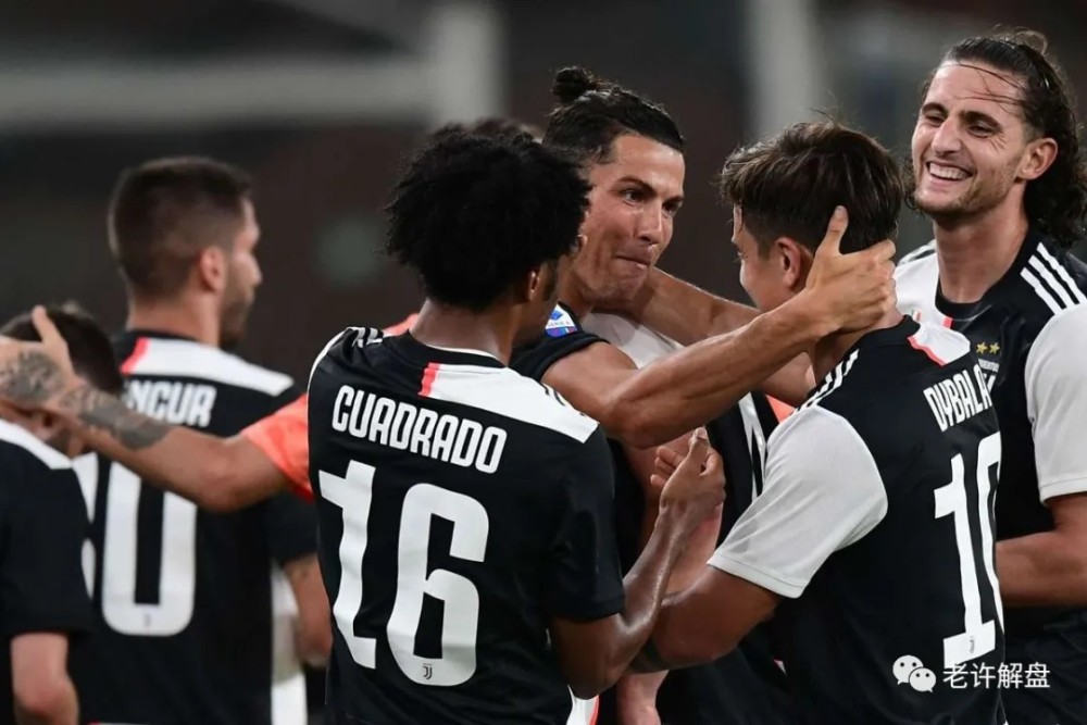 尤文图斯训练开放日，国际比赛日门线救险引欢呼，法甲在即，心理建设被强调(@文野观影文炼日常)