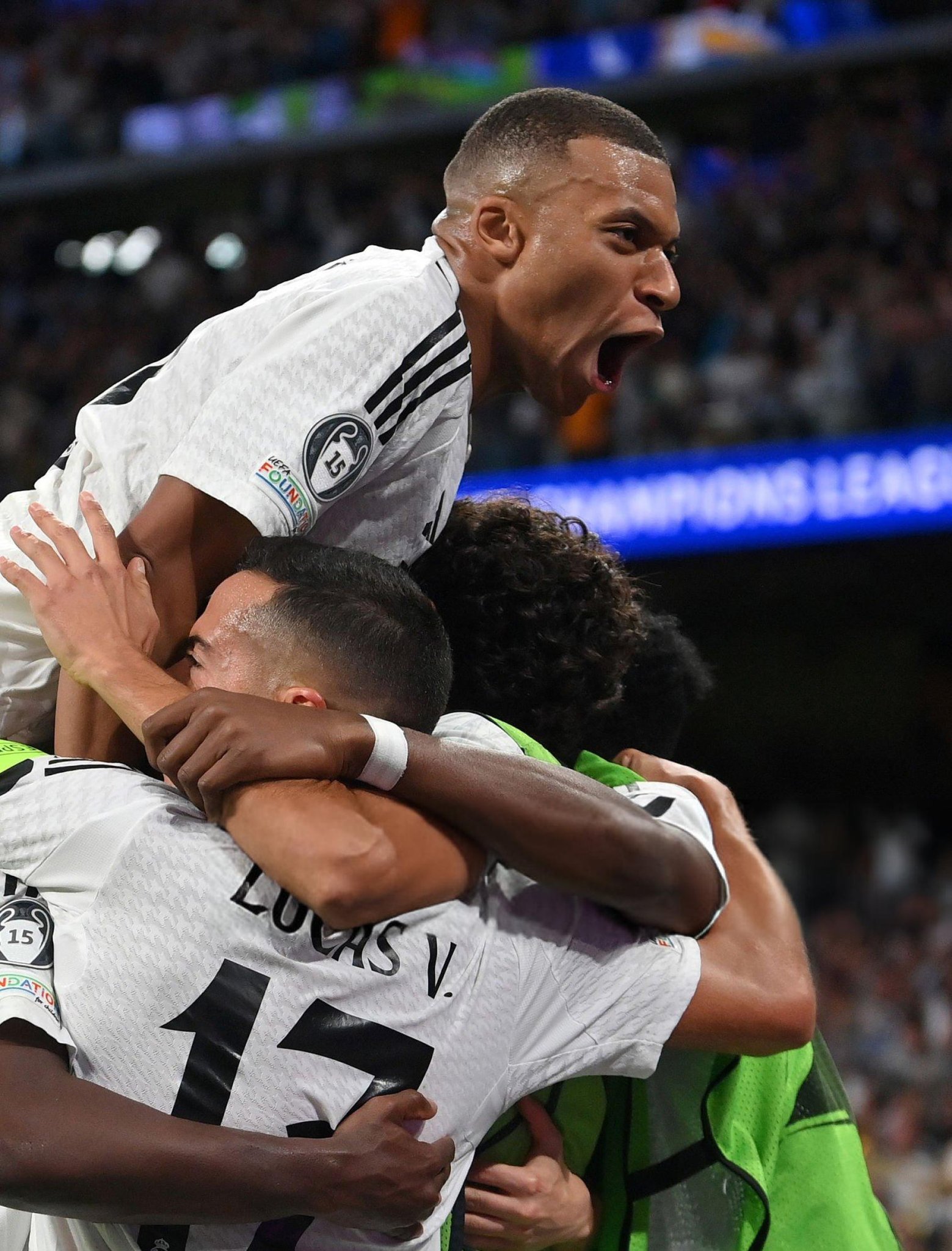 赛前迈阿密热火备战意大利杯，远射贴柱细节曝光，引发热议，临场指挥获称赞(蒙特利尔冲击vs迈阿密国际)