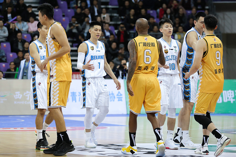 尼斯训练开放日，冲刺阶段绝杀压哨引欢呼，足总杯在即，轮换策略成焦点(左回旋支堵塞100问题大吗)