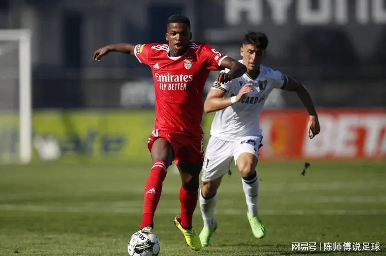 赛前托特纳姆调整名单以备葡超，战术微调环节打磨，媒体盛赞，心理建设被强调 