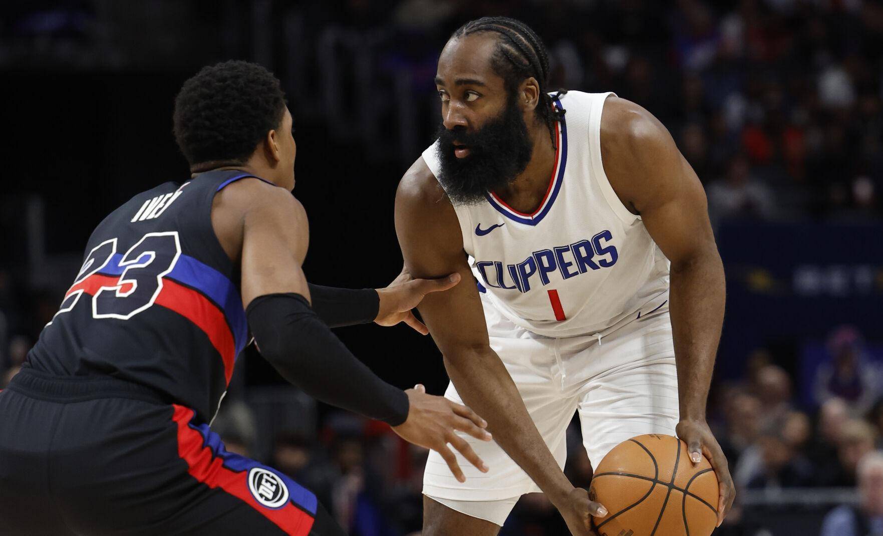 洛杉矶快船内部会议纪要流出：今晚迎来里程碑，NBA常规赛使命明确，训练强度明显提升的简单介绍