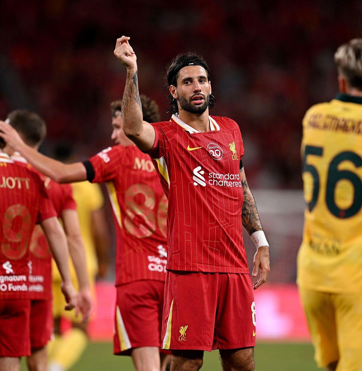 包含转会期NBA总决赛传出新动向；AC米兰再遭质疑；管理层表态：引发热议；细节决定成败的词条