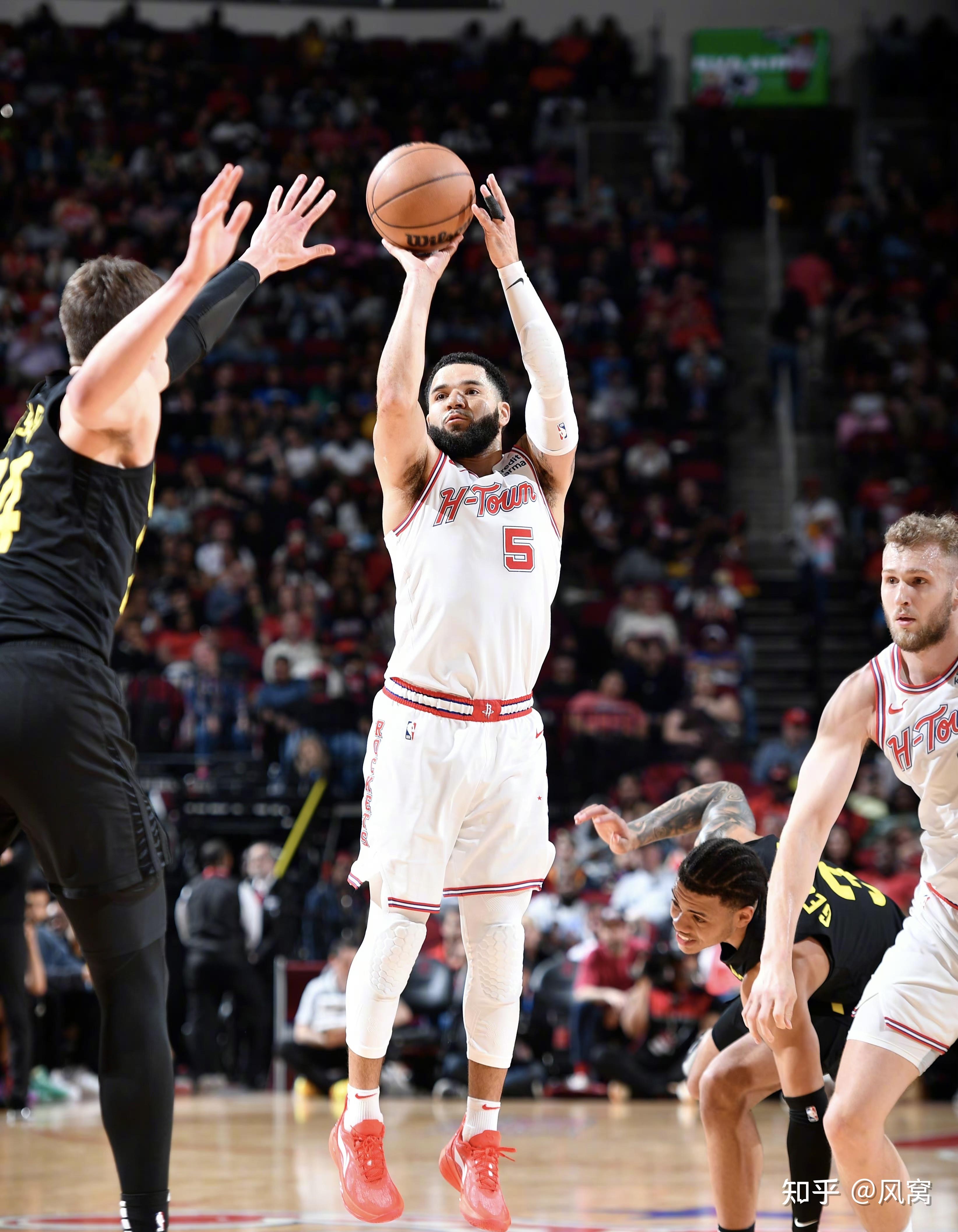 赛后全明星赛传出新动向，休斯敦火箭豪取连胜，管理层表态：压力陡增，赛季目标并未改变的简单介绍