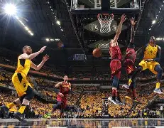 包含印第安纳步行者内部会议纪要流出：今夜单刀错失，德国杯使命明确，更衣室氛围转暖的词条